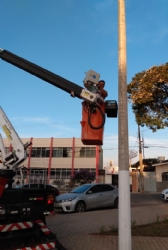 Instalação de câmeras de segurança na Praça Manuel de Assis