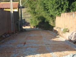 Ruas do município recebem pavimentação poliédrica