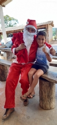 Confira as fotos de hoje (18/12/19) da visita do Papai Noel Geraldo Leonardo de Paula nas comunidades da Cachoeira e da Várzea da Cachoeira!