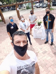 Prefeitura Municipal de Igaratinga recebe doação e distribui mais 150 máscaras de proteção com mensagens em comemoração ao Dia das Mães para a população