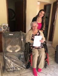 Prefeitura Municipal de Igaratinga recebe doações de cadeiras de rodas e de banho do Centro Especializado em Reabilitação – CER II de Pará de Minas
