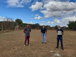 Melhorias na estrutura do campo de futebol da comunidade de Limas