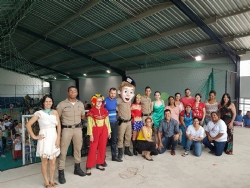 Destacamento da Polícia Militar de Igaratinga, com apoio da Prefeitura, entrega brinquedos às crianças