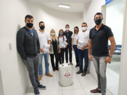 Prefeitura Municipal de Igaratinga recebe doação de 150 máscaras de proteção e de 50 litros de álcool em gel a 70% da Granja Brasília Agroindustrial Avícola Ltda